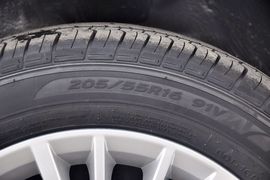 2013款大众全新宝来1.6L手自一体豪华型