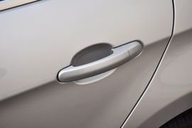 2013款大众全新宝来1.6L手自一体豪华型