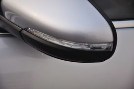 2013款大众全新宝来1.6L手自一体豪华型