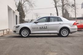 2013款大众全新宝来1.6L手自一体豪华型