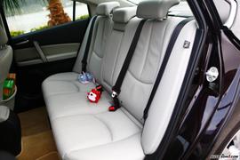 马自达睿翼内饰