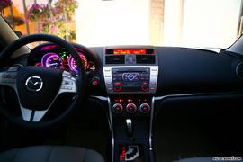 马自达睿翼内饰