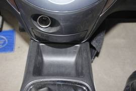 2013款一汽夏利N7