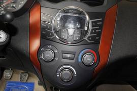 2013款一汽夏利N7