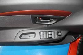 2013款一汽夏利N7