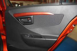 2013款一汽夏利N7