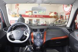 2013款一汽夏利N7