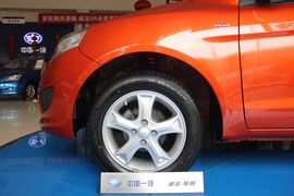 2013款一汽夏利N7