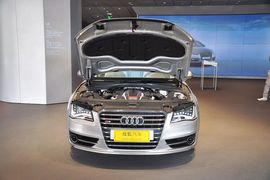 2013款奥迪S8