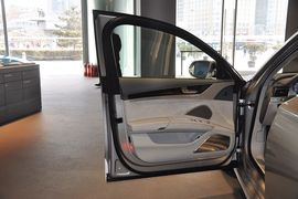 2013款奥迪S8