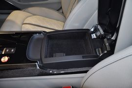 2013款奥迪S8