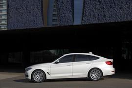 2013款宝马335i