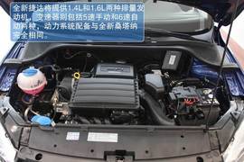 2013款大众捷达1.6L自动豪华版实拍图解