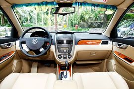 别克新凯越1.5L自动尊享型试驾