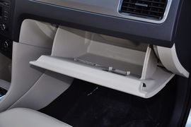 2013款斯柯达昕锐1.6L自动优选型