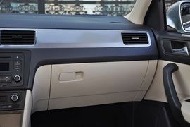2013款斯柯达昕锐1.6L自动优选型