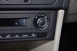 2013款斯柯达昕锐1.6L自动优选型