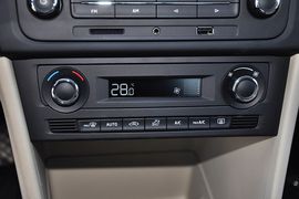 2013款斯柯达昕锐1.6L自动优选型