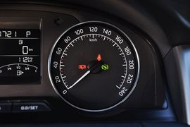 2013款斯柯达昕锐1.6L自动优选型