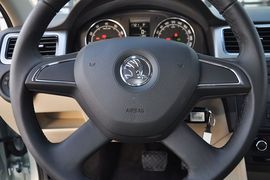 2013款斯柯达昕锐1.6L自动优选型