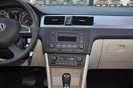 2013款斯柯达昕锐1.6L自动优选型