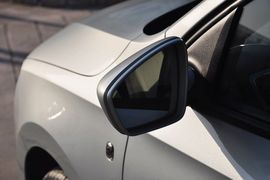 2013款斯柯达昕锐1.6L自动优选型