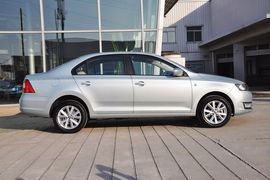 2013款斯柯达昕锐1.6L自动优选型