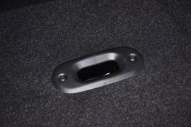 2013款Jeep自由客2.4L炫黑运动版