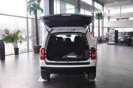 2013款Jeep自由客2.4L炫黑运动版