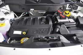 2013款Jeep自由客2.4L炫黑运动版