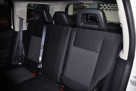 2013款Jeep自由客2.4L炫黑运动版