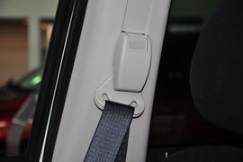 2013款Jeep自由客2.4L炫黑运动版