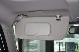 2013款Jeep自由客2.4L炫黑运动版