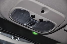 2013款Jeep自由客2.4L炫黑运动版