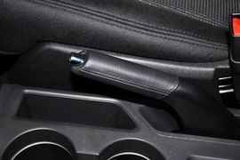 2013款Jeep自由客2.4L炫黑运动版