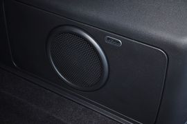 2013款Jeep指南者2.4L炫黑导航版