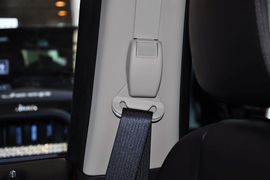 2013款Jeep指南者2.4L炫黑导航版