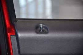 2013款Jeep指南者2.4L炫黑导航版