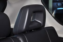 2013款Jeep指南者2.4L炫黑导航版