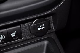 2013款Jeep指南者2.4L炫黑导航版