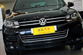 实拍2013款途锐R-line限量奢华版