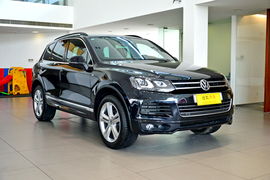 实拍2013款途锐R-line限量奢华版