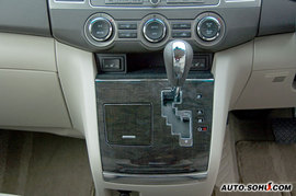 2008款马自达MPV