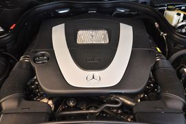 2013款奔驰E300L优雅型