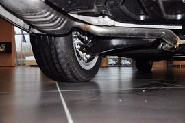 2013款奔驰E300L优雅型