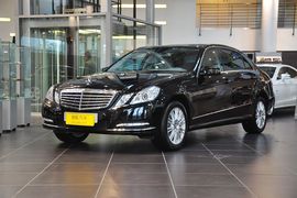 2013款奔驰E300L优雅型