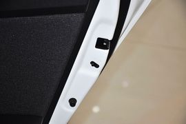 2012款起亚K2