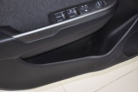 2012款起亚K2