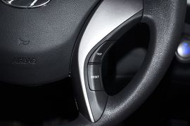 2012款现代朗动1.6L
