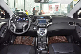 2012款现代朗动1.6L